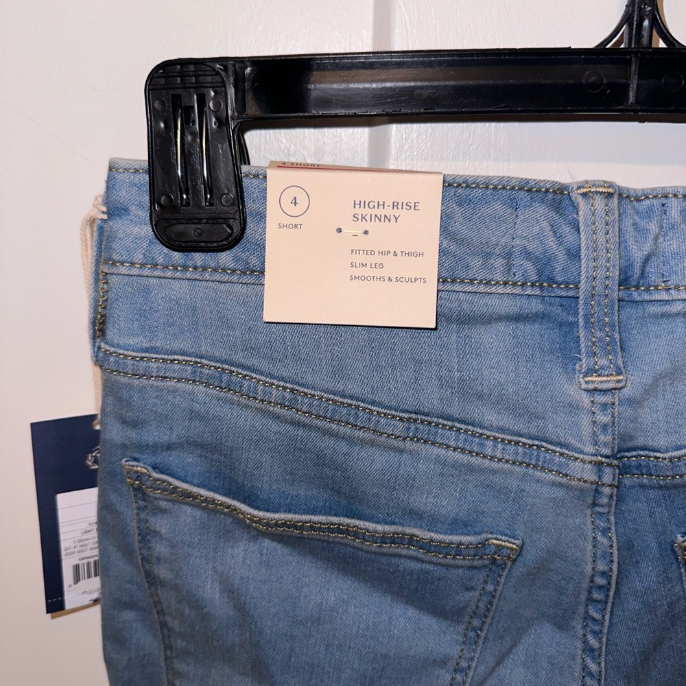 NWT Universal Thread *Sz 4 SHORT* High Rise Skinny Jeans Light Wash - Picture 5 of 6